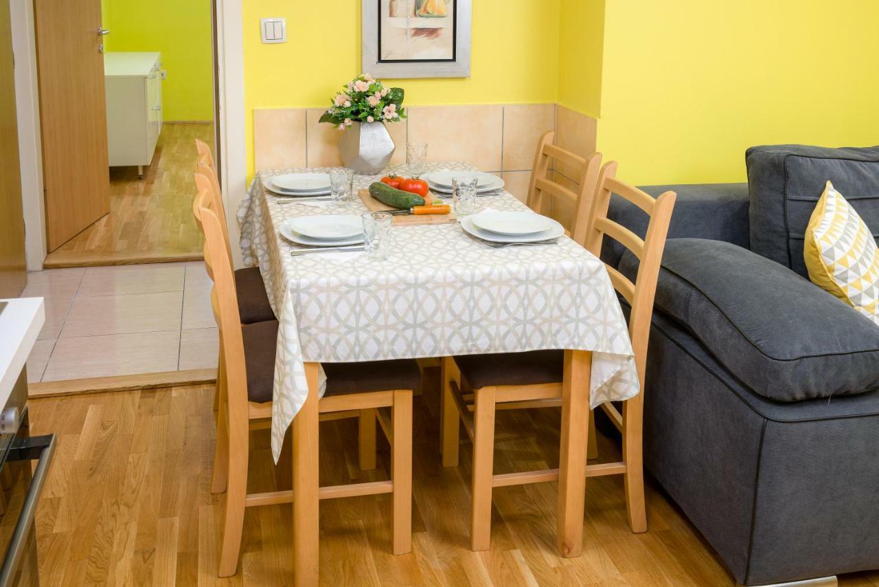 Apartment Medak City Center Nena Split Bagian luar foto