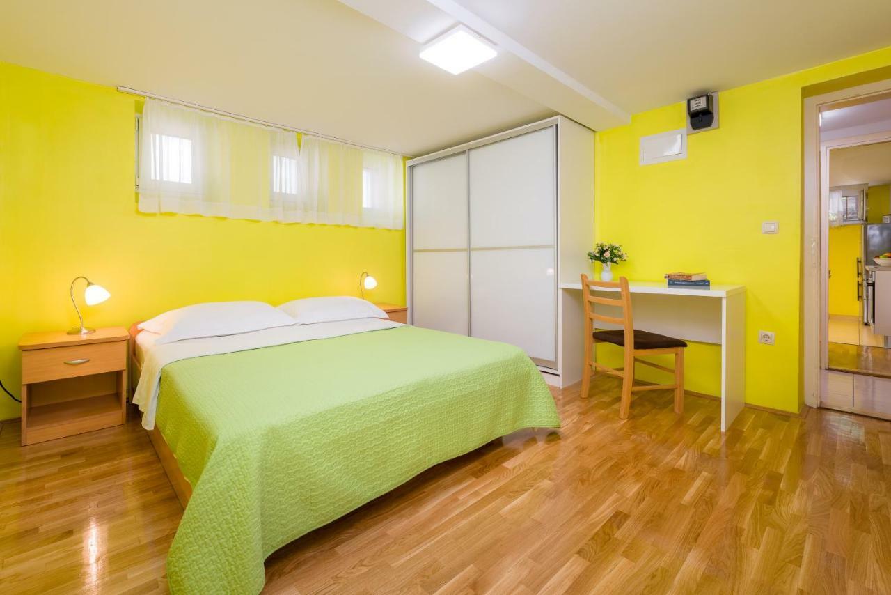 Apartment Medak City Center Nena Split Bagian luar foto